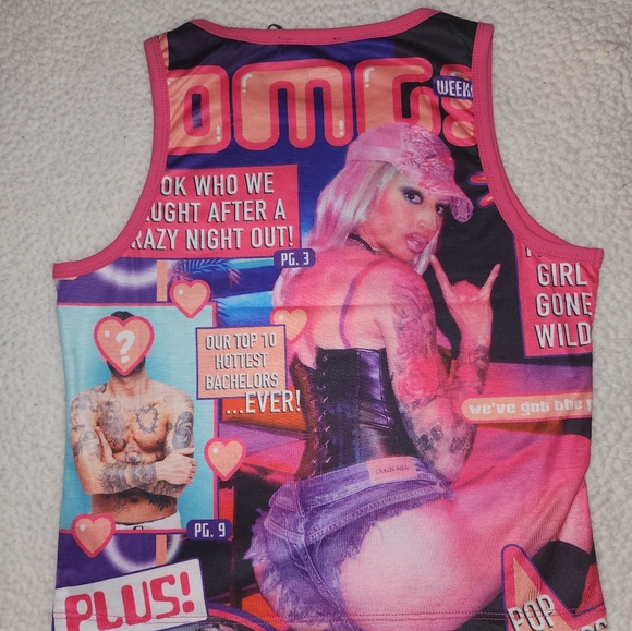 NWT Dolls Kill Sexy Tabloids Magazine Crop Top - Picture 6 of 6